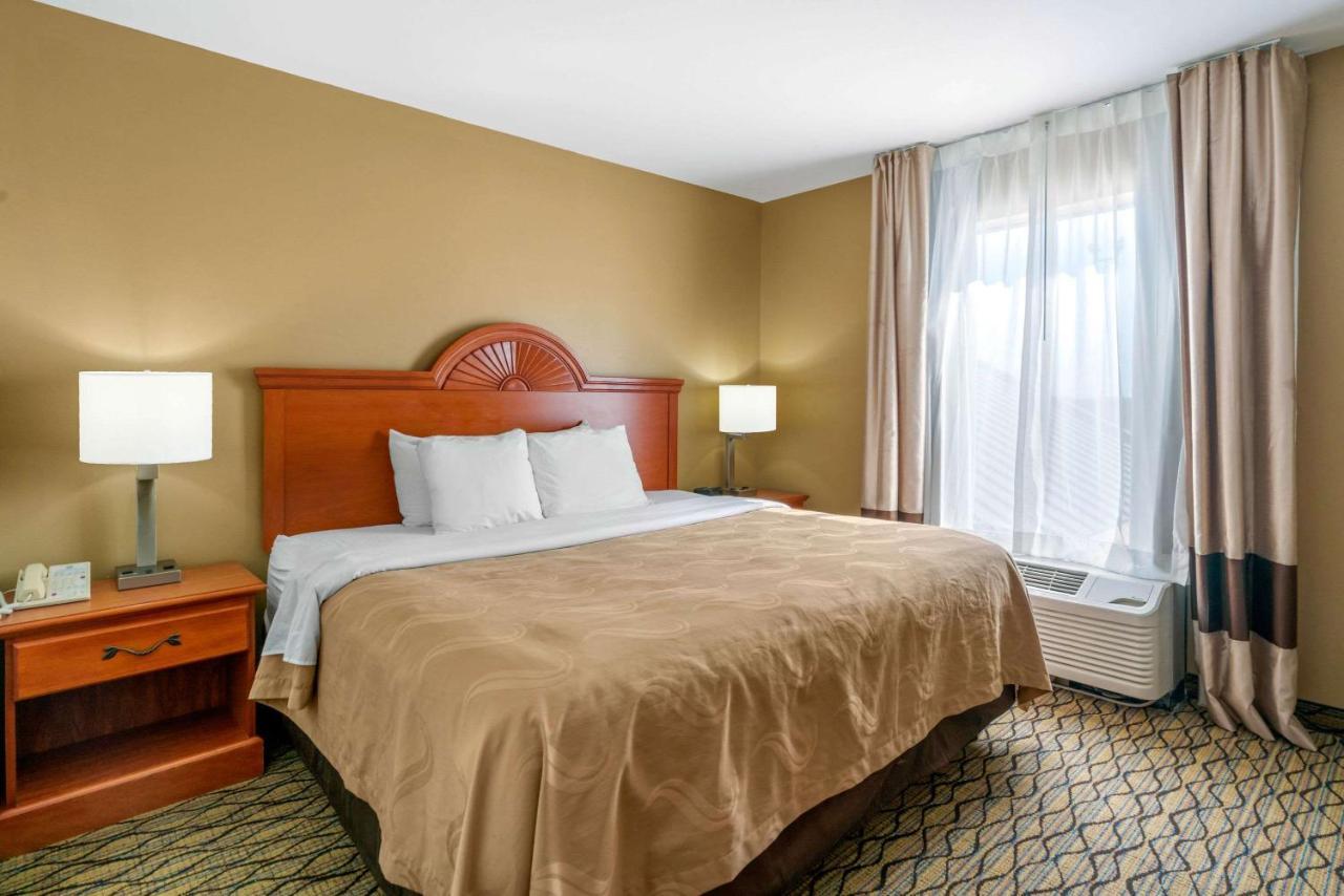 Quality Inn & Suites Джефферсон-Сити Экстерьер фото