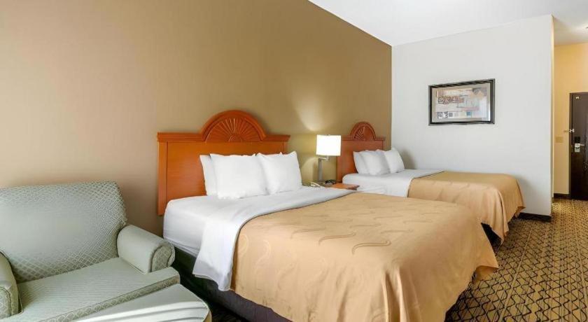 Quality Inn & Suites Джефферсон-Сити Экстерьер фото
