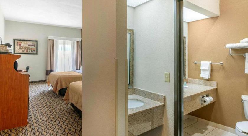 Quality Inn & Suites Джефферсон-Сити Экстерьер фото