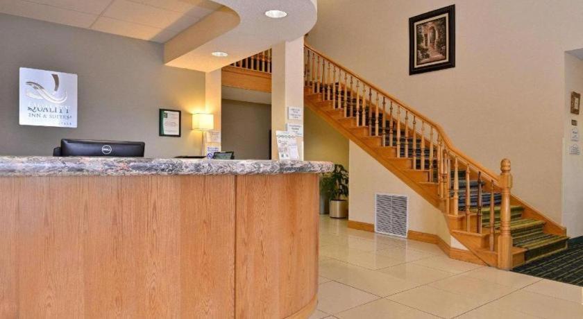 Quality Inn & Suites Джефферсон-Сити Экстерьер фото