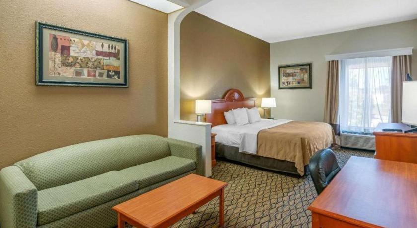 Quality Inn & Suites Джефферсон-Сити Экстерьер фото