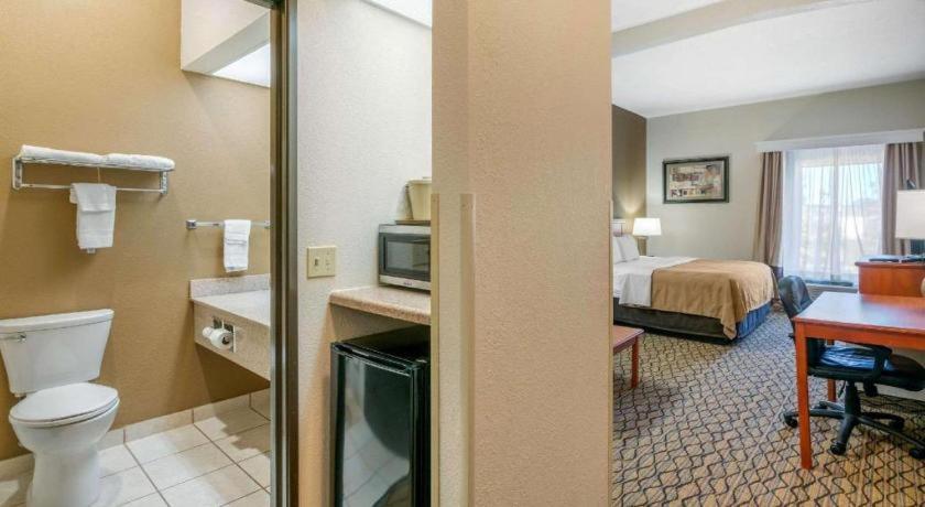 Quality Inn & Suites Джефферсон-Сити Экстерьер фото